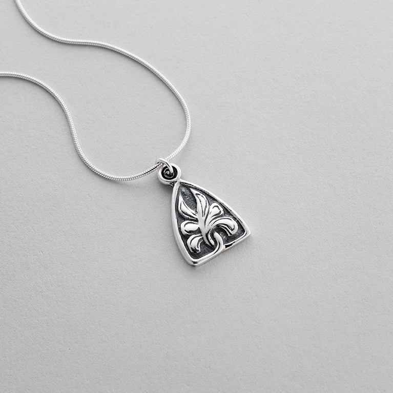 Celtic Acanthus Necklace